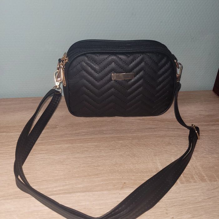 Sac à bandoulière liquidation dernière pièce !