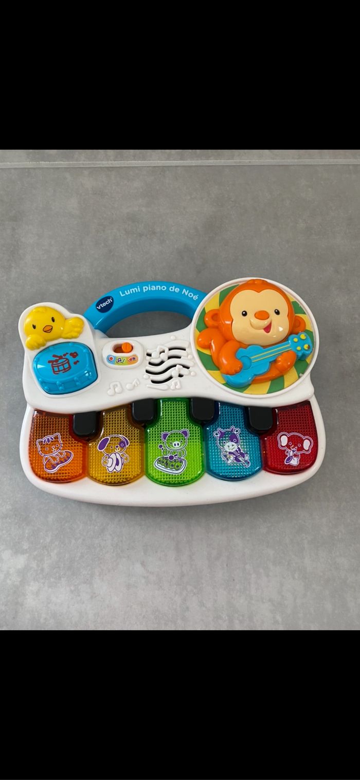 Lumi piano de Noe Vtech