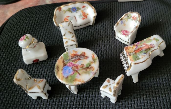 Lot de fèves vintage en verre + porcelaine en Lot ou à l'unité
Remise en main propre possible a Rueil-Malmaison (place besche) - photo numéro 5