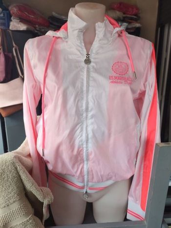 #kytieSfemme. Blouson léger a capuche amovible taille S