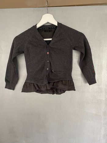 Gilet IKKS gris avec volant taille 5 ans 