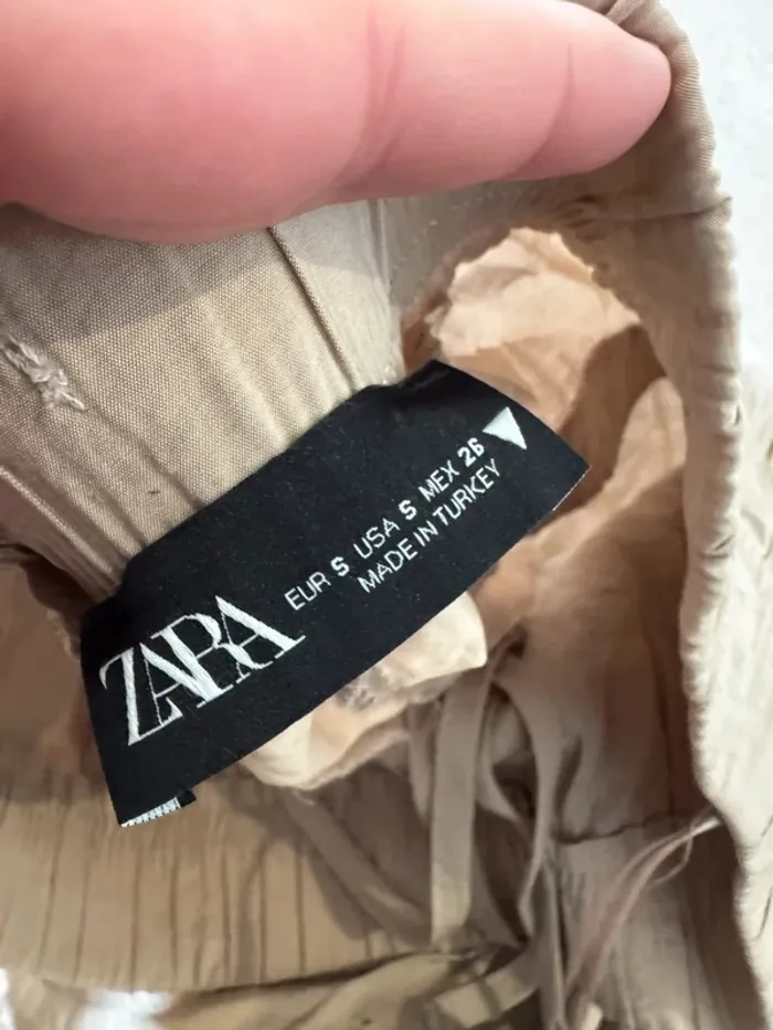 Pantalon beige Zara, taille S, très bon état, 36x90cm - photo numéro 3