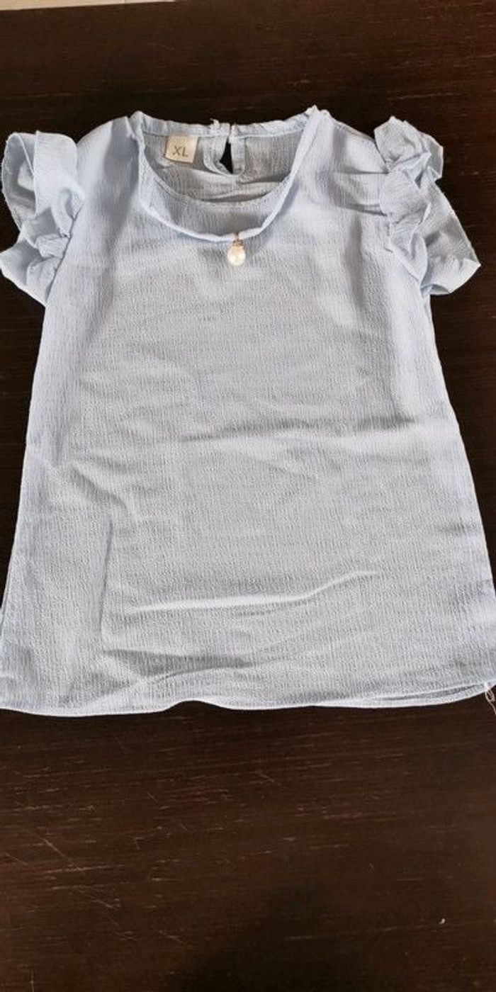 T-shirt bleu claire 2ans
