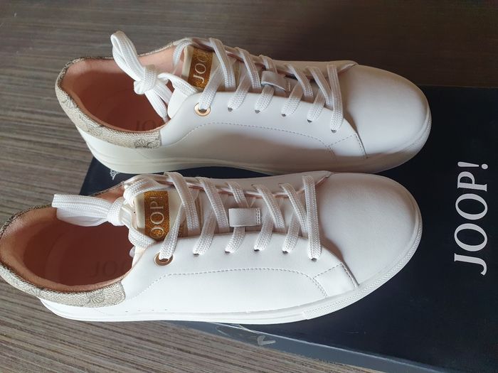 Superbe paire de baskets Joop 🖤 - photo numéro 2