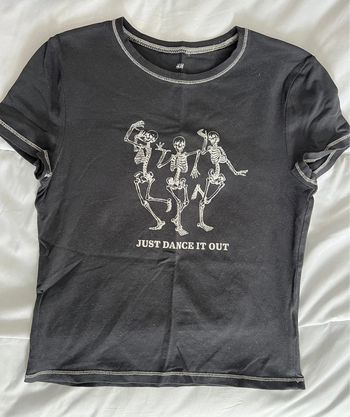 T shirt hm taille 14ans