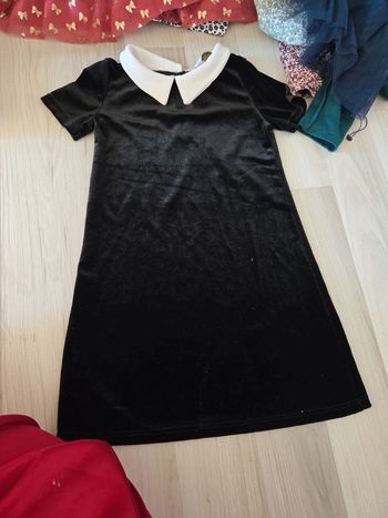 Robe en velours noire taille 4 ans