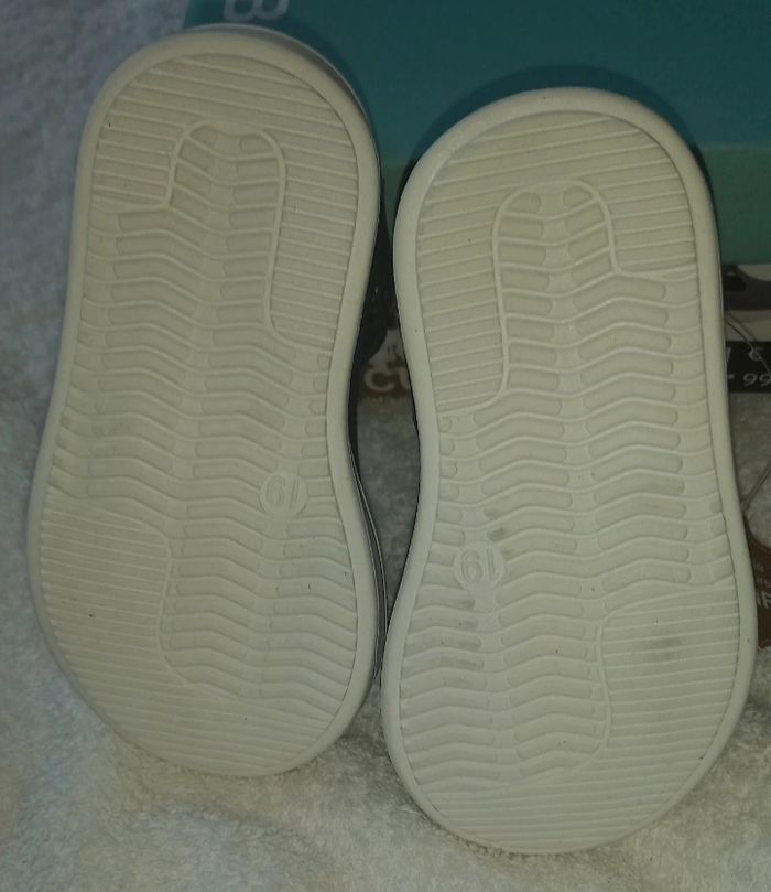 Chaussure garçon t 19 - photo numéro 5