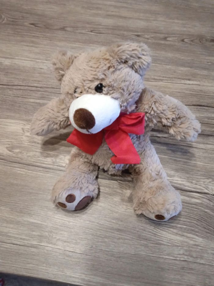 Peluche Ours hauteur 30 cm