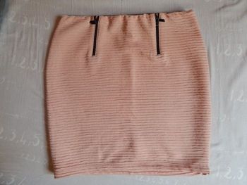 mini jupe .rose .taille L