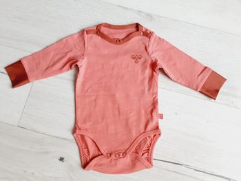 Vêtement bébé fille body manches longues Hummel 6 mois Neuf