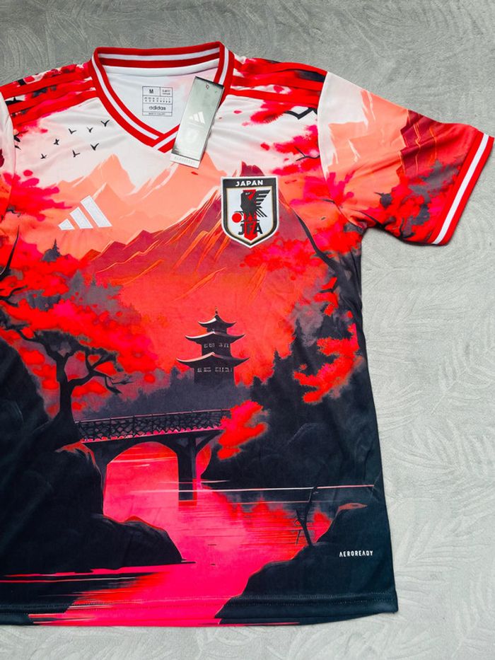 Maillot concept foot Japon rouge paysage taille M - photo numéro 3