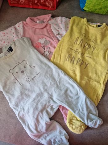 Lot pyjamas bodys 3 mois fille
