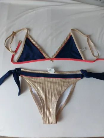 Maillot de bain 14 ans