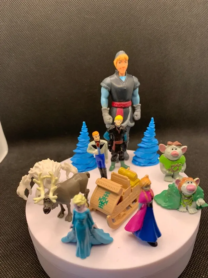 Lot de figurines la reine des neiges - photo numéro 2