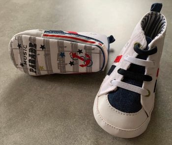 Chaussures imitation basket 6/12 mois