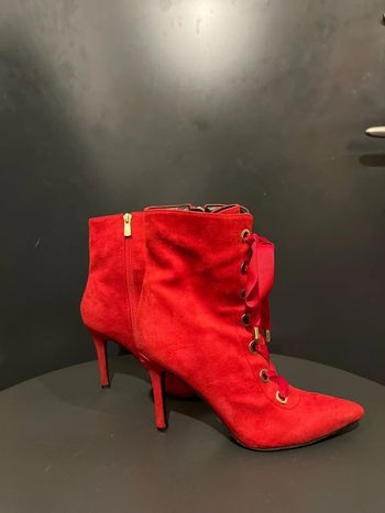 Magnifique bottines Primadonna rouge diabolique à lacets et fermeture éclair pointure 38