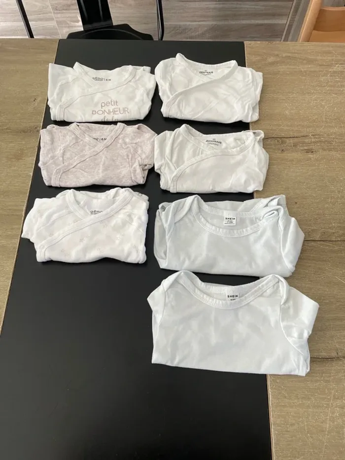 Lot de 8 bodies manche longue - 6 mois - neutre