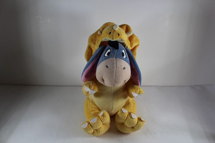 Peluche Bourriquet déguisé Dinosaure Disney 30 cm - photo numéro 2