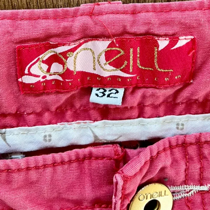 Bermuda/short rose O'Neil (logo brodé) pour femme, taille W 32 (42 taille française) - photo numéro 4