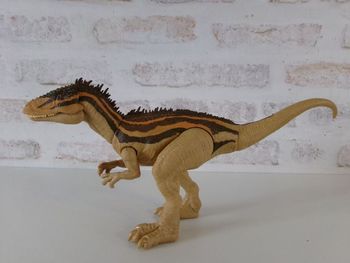 Dinosaure carcharodontosaurus ravageur Jurassic World