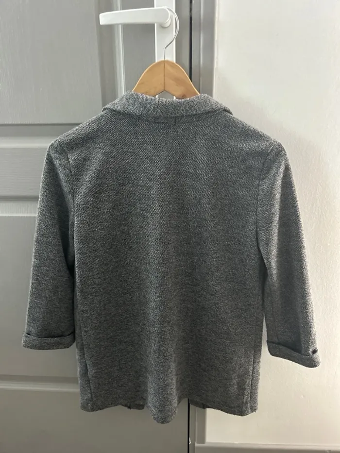 Veste grise manche 3/4 - photo numéro 2