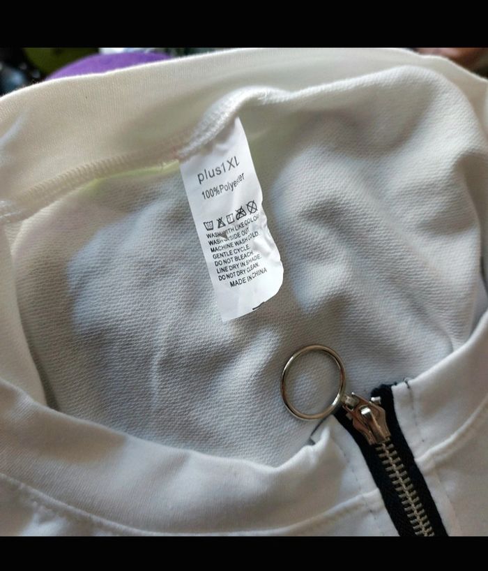 Pull léger 44/46 - photo numéro 3