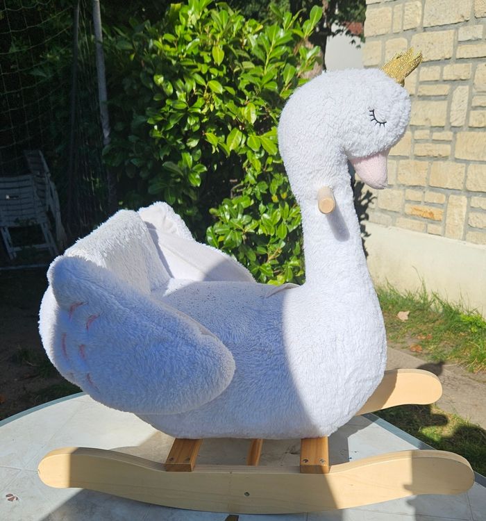 Cygne à bascule