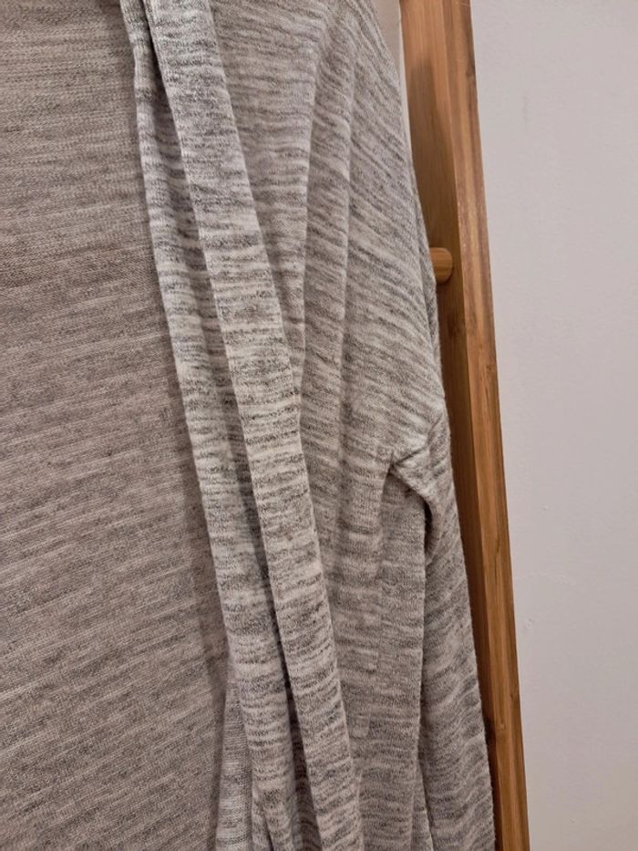 Gilet léger long bershka gris clair moucheté taille L 40 très bon état - photo numéro 3