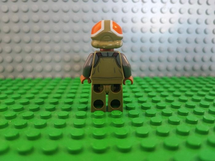 figurine LEGO Résistance Ground Crew Star Wars Réveil de la Force - photo numéro 2