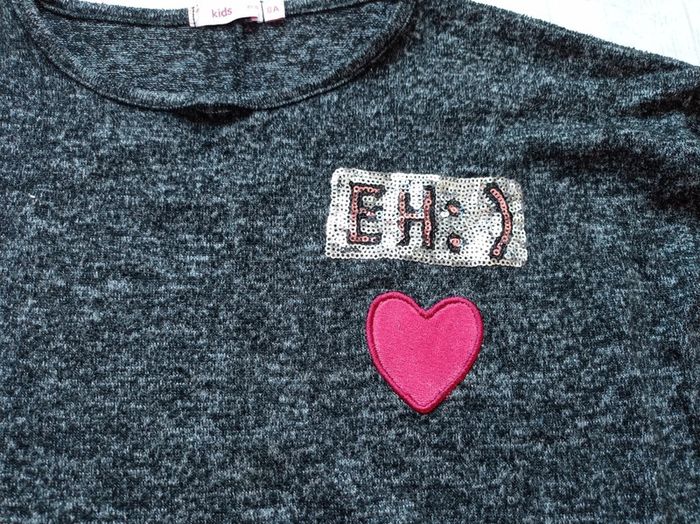 Pull fille ,8 ans - photo numéro 3