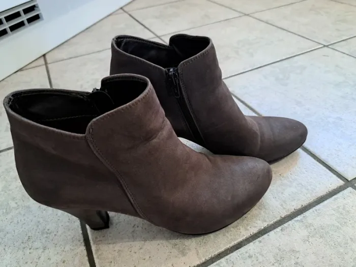Bottines à talons camel, pointure 41 - photo numéro 4