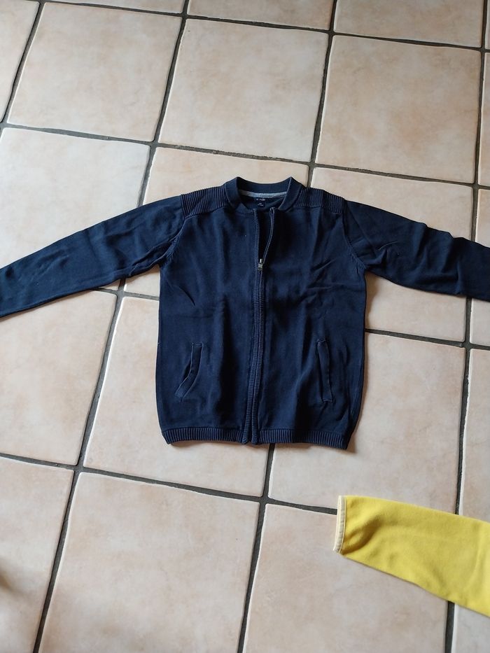 Lot pulls/sweats 10 ans - photo numéro 7