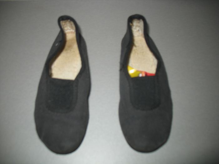 CHAUSSONS DE GYMNASTIQUE NOIR - P26 - n°17