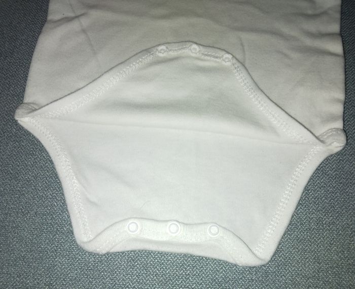 Lot 3 body courtes manches 12mois en TBE - photo numéro 4