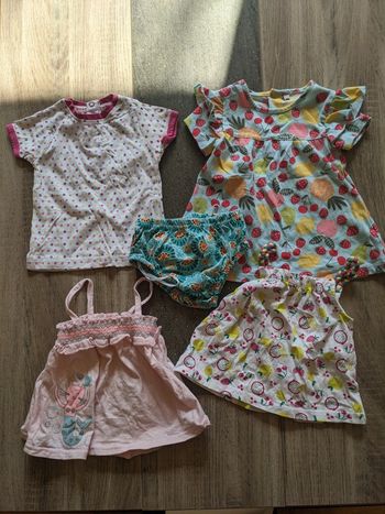 T-shirts été taille 6 mois