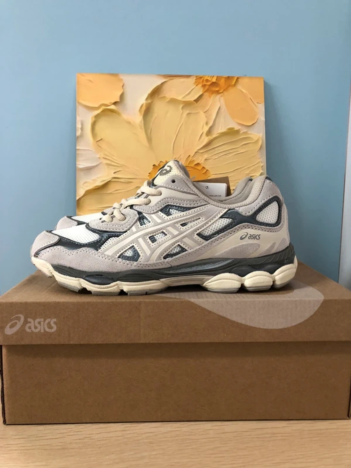 Asics GEL-NYC Gris 40 - photo numéro 2