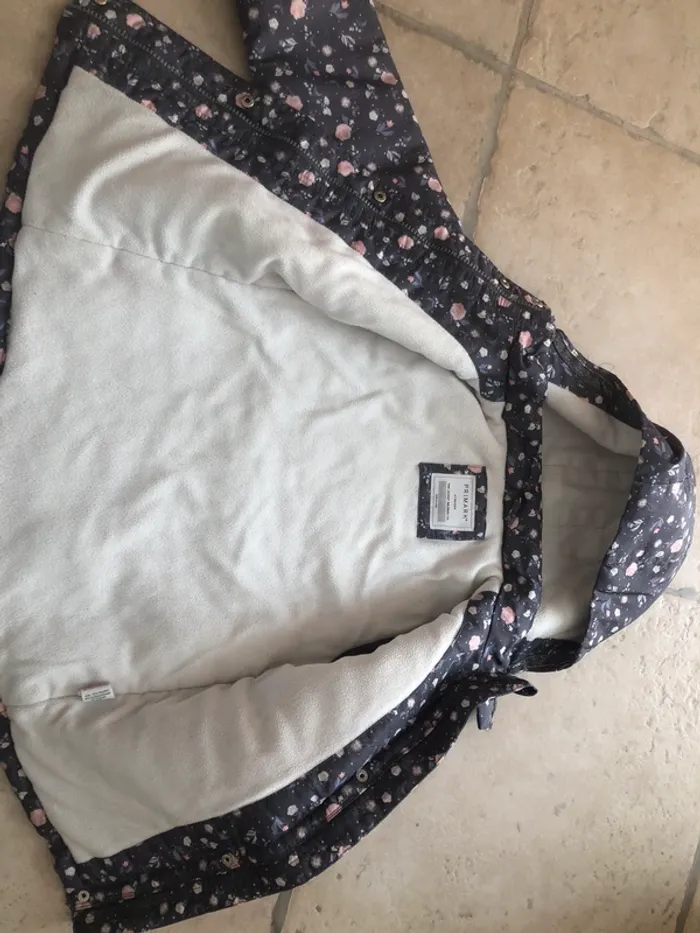 Blouson fille 6 - 7 ans - photo numéro 5