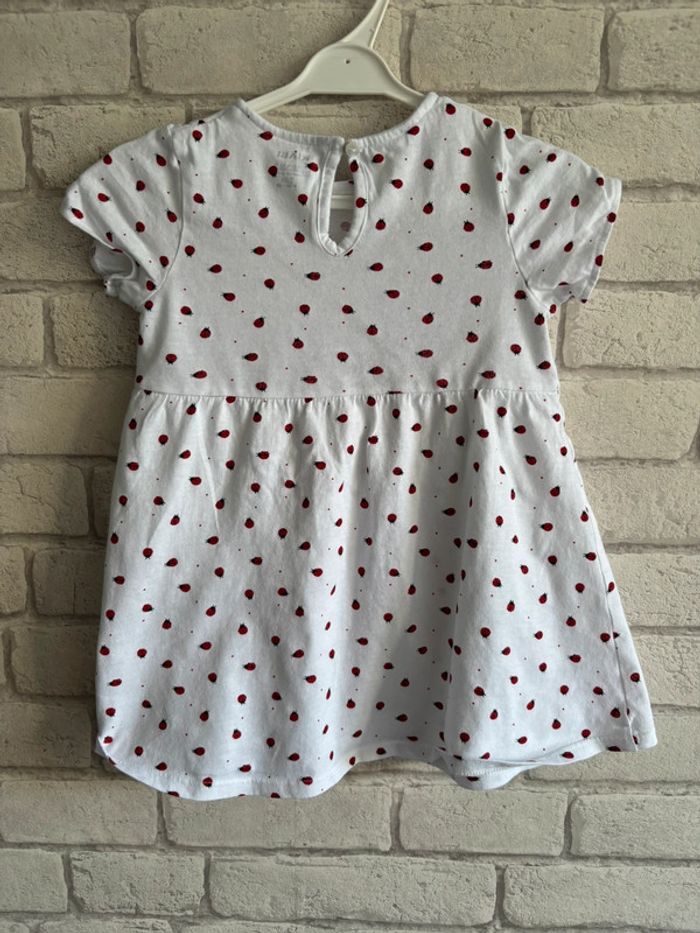 Robe kiabi taille 24 mois - photo numéro 3