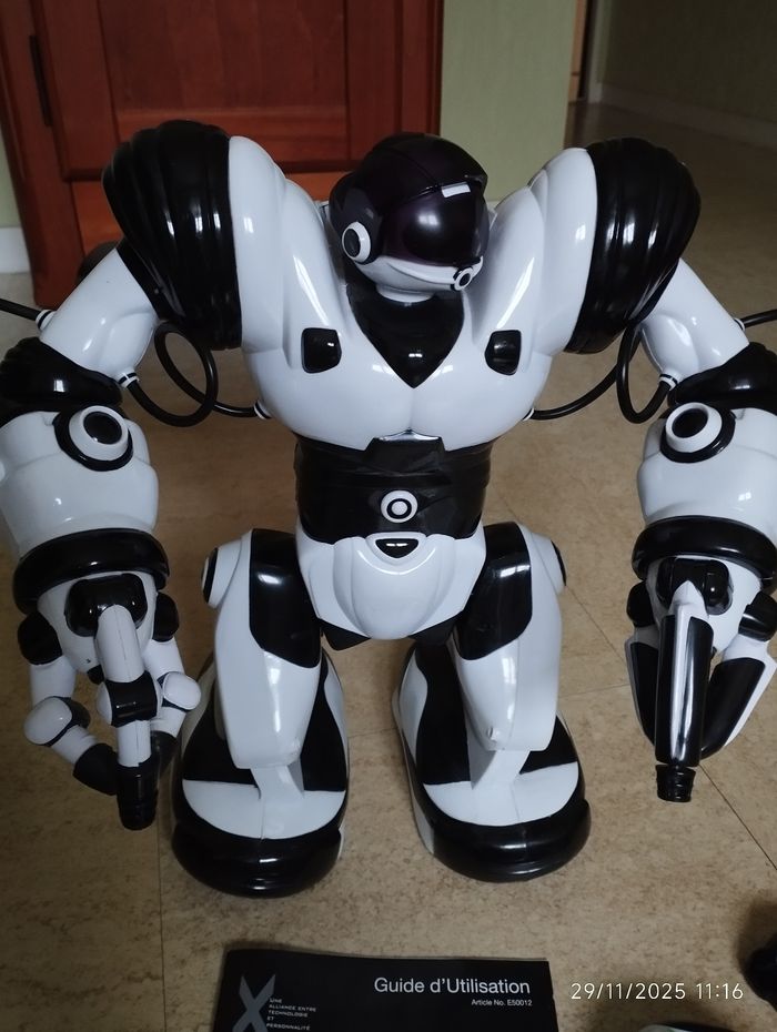 Robot interactif Robosapien X - photo numéro 4