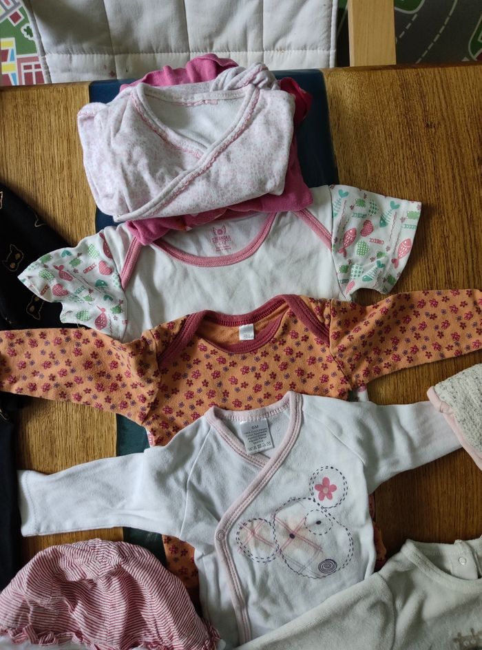 Lot bébé fille 6 mois - photo numéro 6