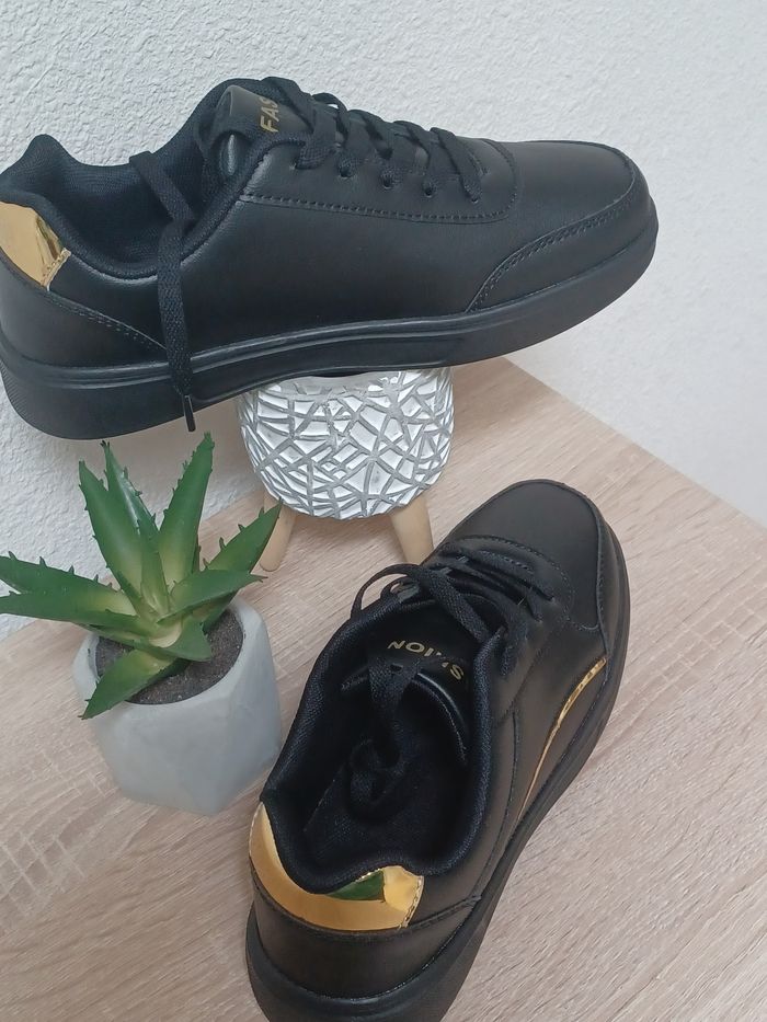 Baskets femme T37 - photo numéro 2