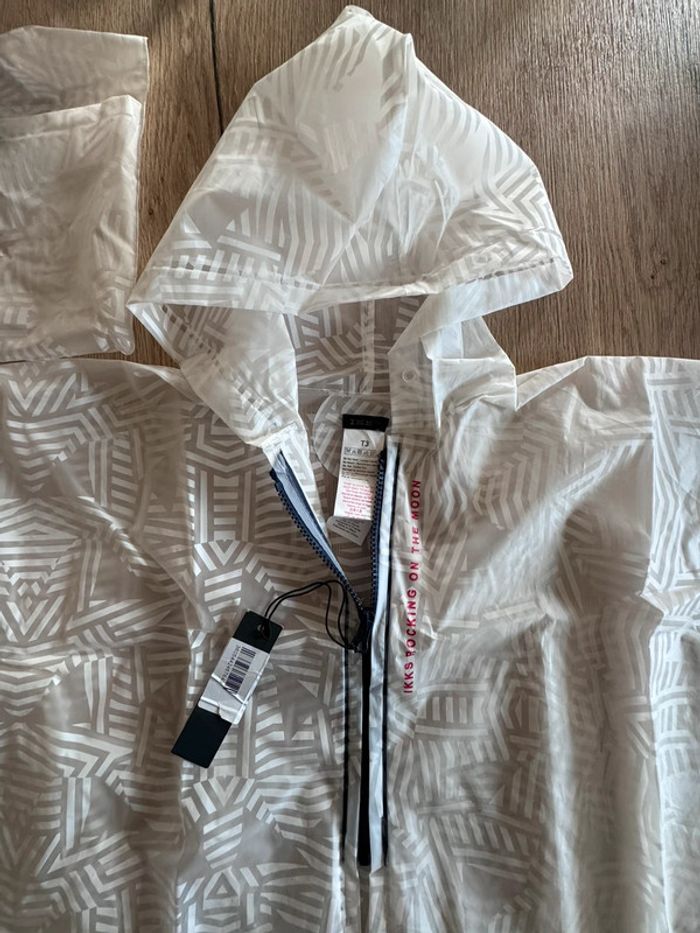 Poncho Ikks taille 3 neuf avec étiquette - photo numéro 2