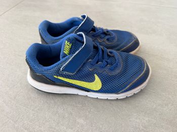 Chaussures enfant basket Nike bleu et jaune 30