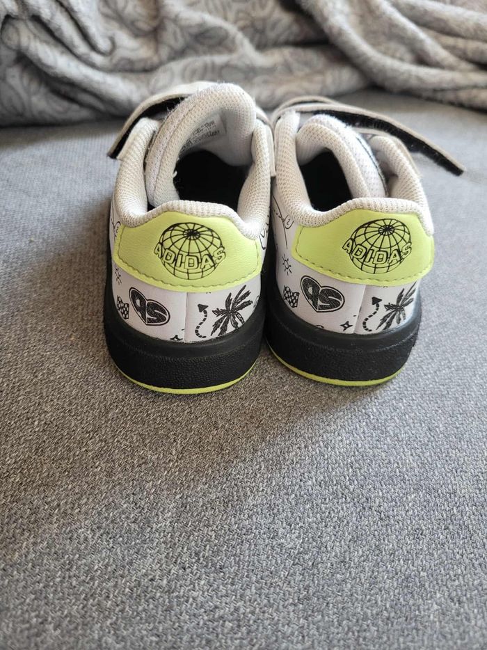 Baskets adidas pointure 22 garçon - photo numéro 3
