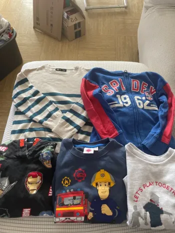 Lot sweat pull 4/5 ans