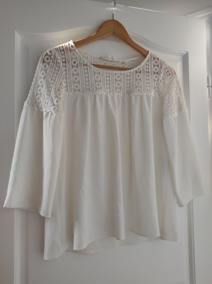 Blouse blanche brodée Naf naf