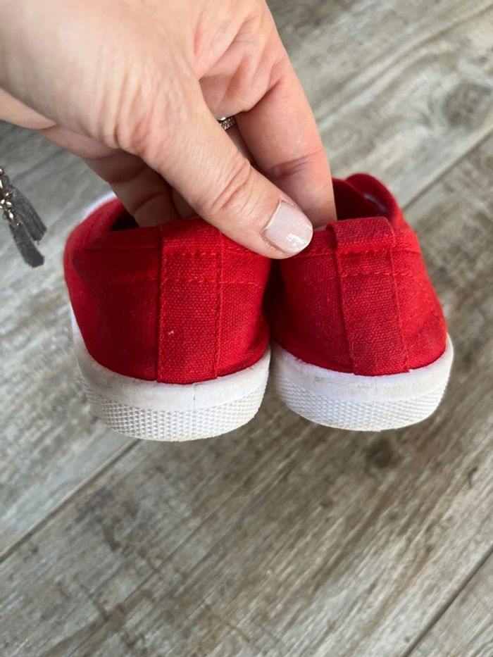 Baskets taille 30 - photo numéro 3