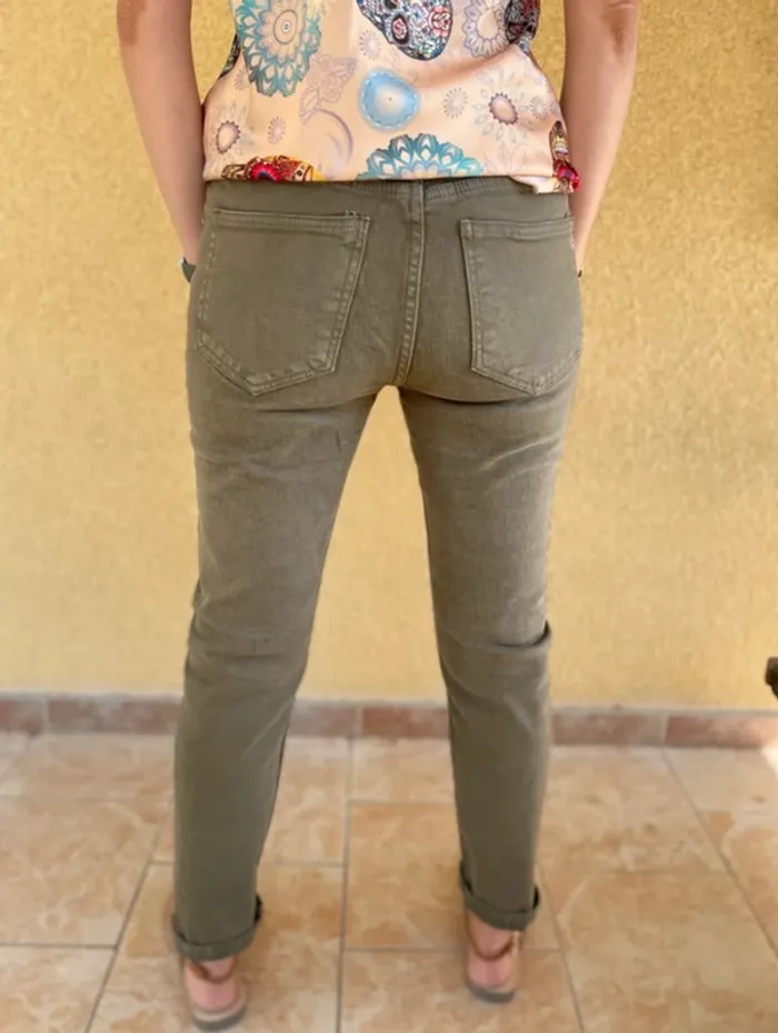 Jean vert kaki taille 38 ou M - photo numéro 3