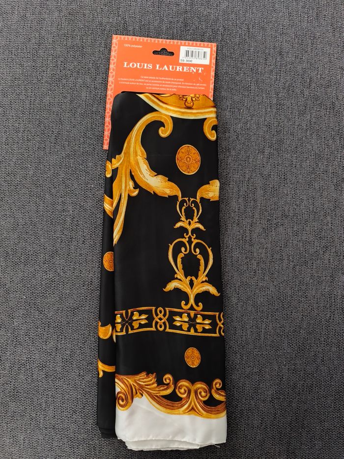 écharpes "Louis Laurent"  dimensions 90 x 180 cm. - photo numéro 2