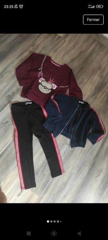 Lot vêtements fille avec sweat pantalon et gilet zippé